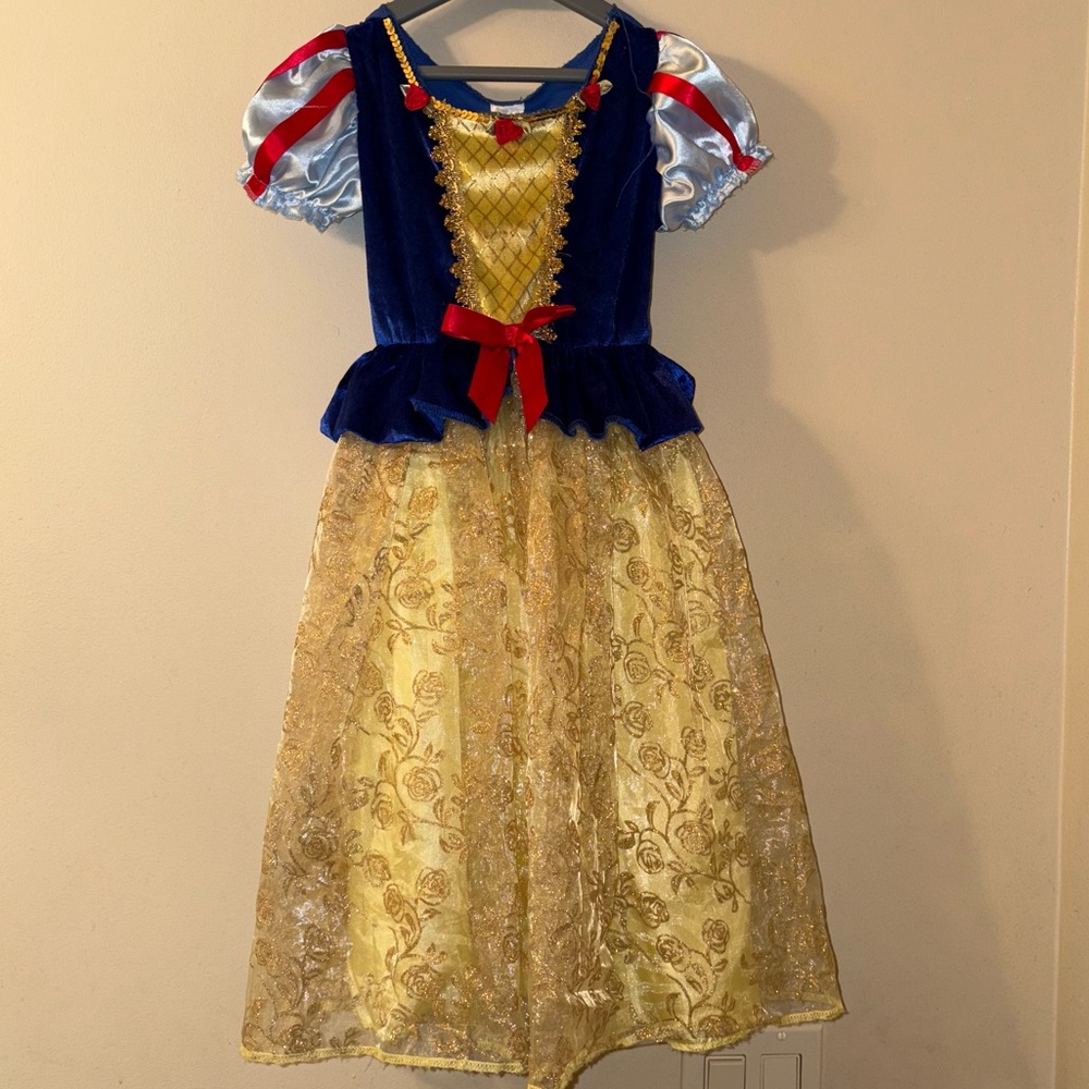 Snow White Toddler Girl's Dress Gown Size 4-6